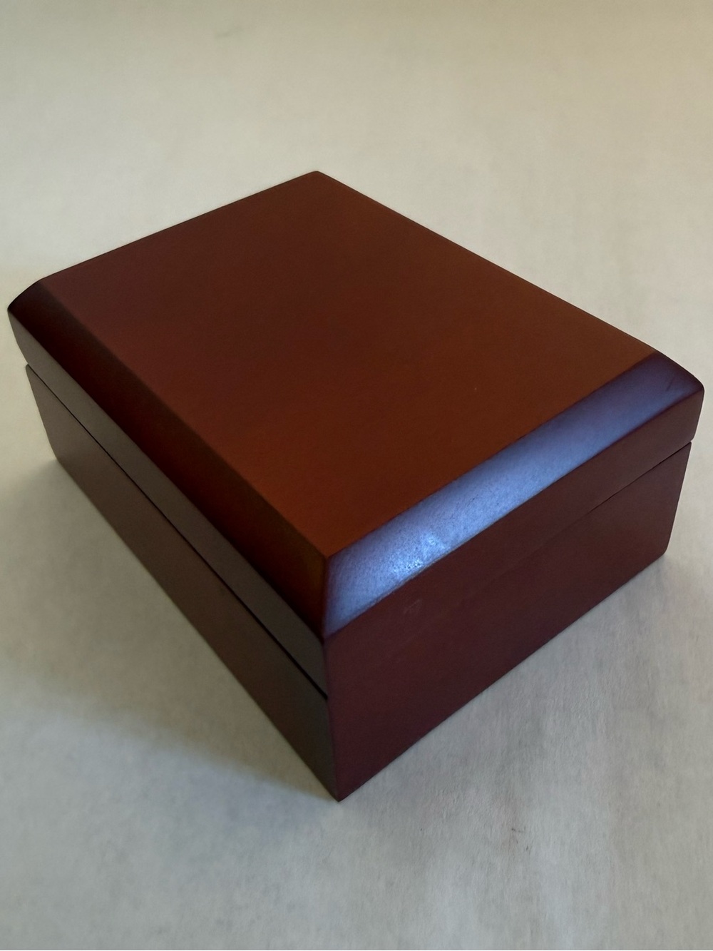 Wooden Jewelry/Accessory Box in Reddish/Brown